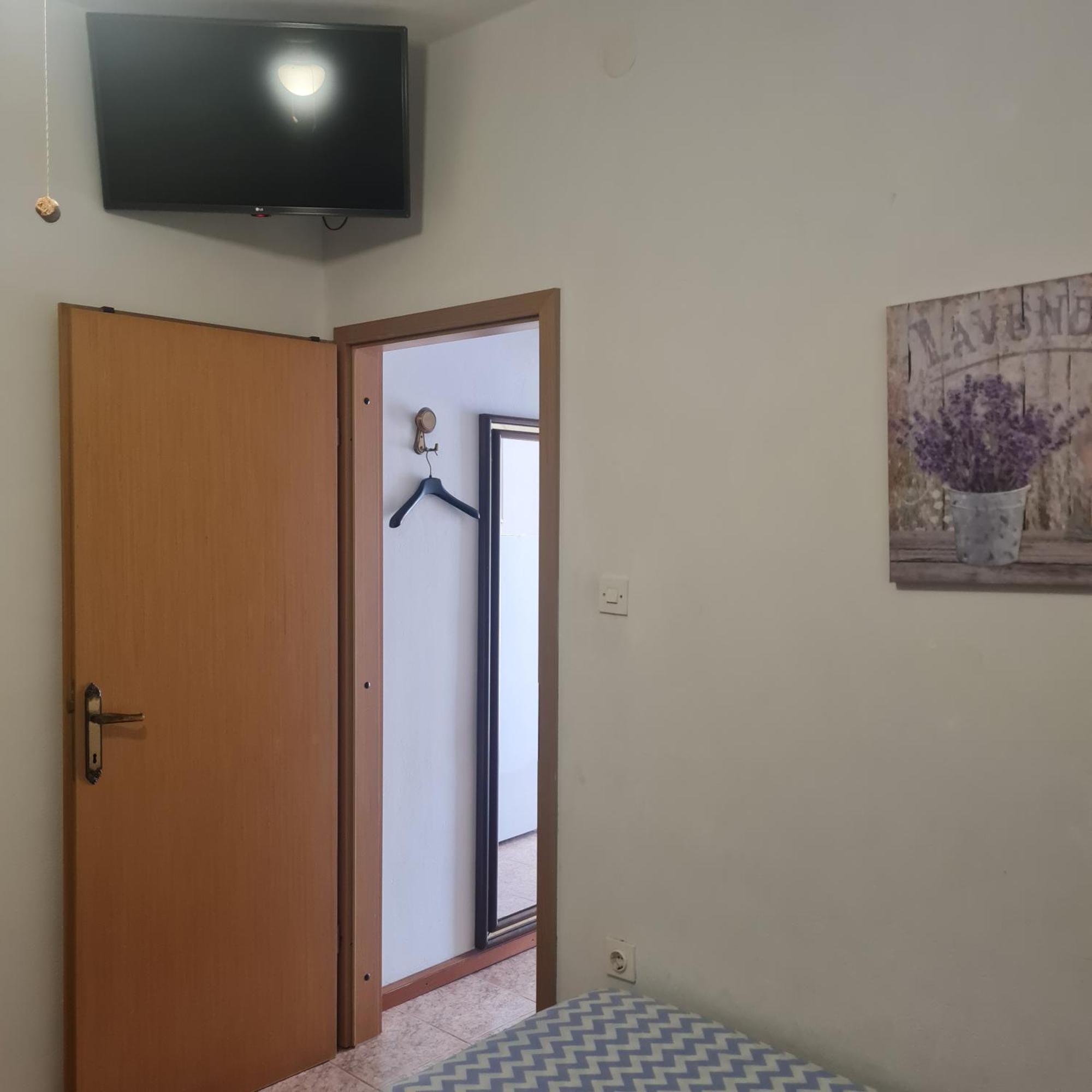 Apartment Karuza Rukavac วิส ห้อง รูปภาพ