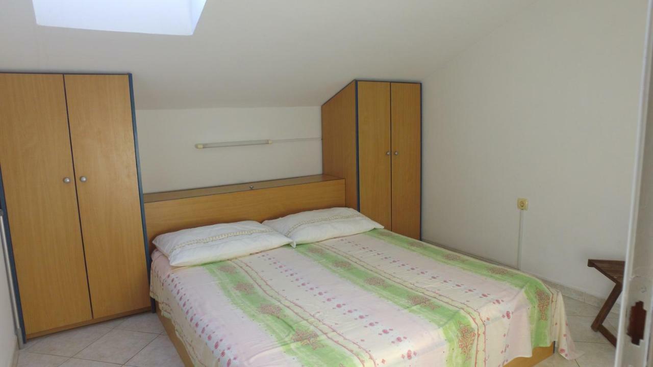 Apartment Karuza Rukavac วิส ภายนอก รูปภาพ